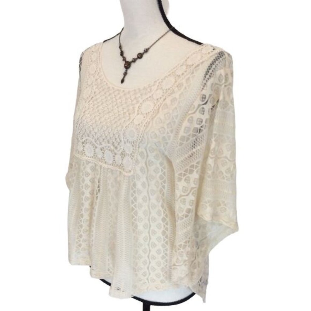 Maurices Womens Cream Lace Overlay Dolman Kimono Sleeve Blouse Size S - Picture 3 of 7